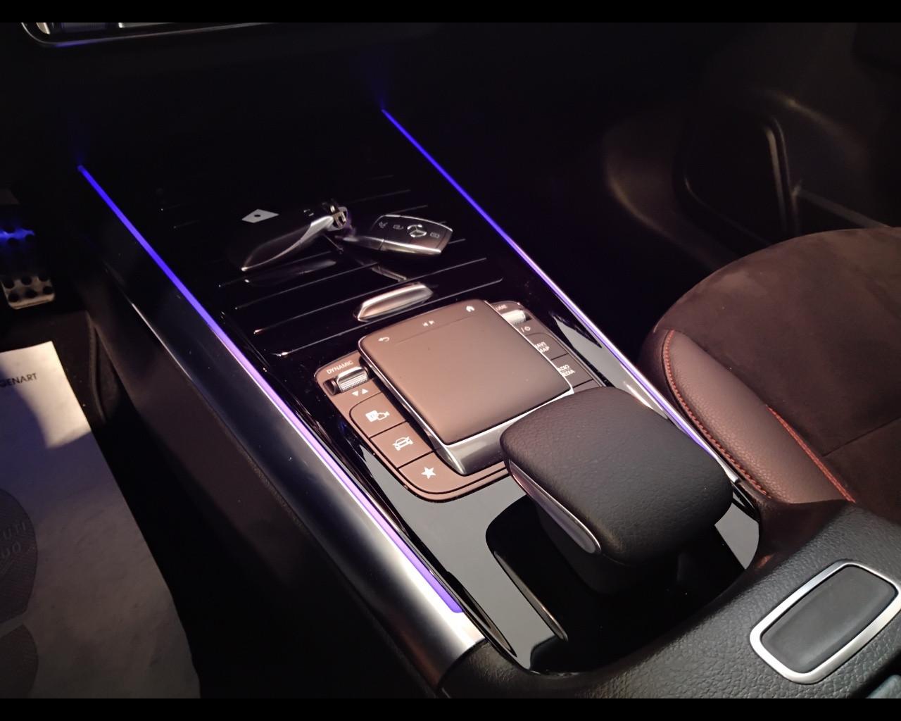 Mercedes-Benz GLA-H247 2020 - GLA 200 d Premium auto