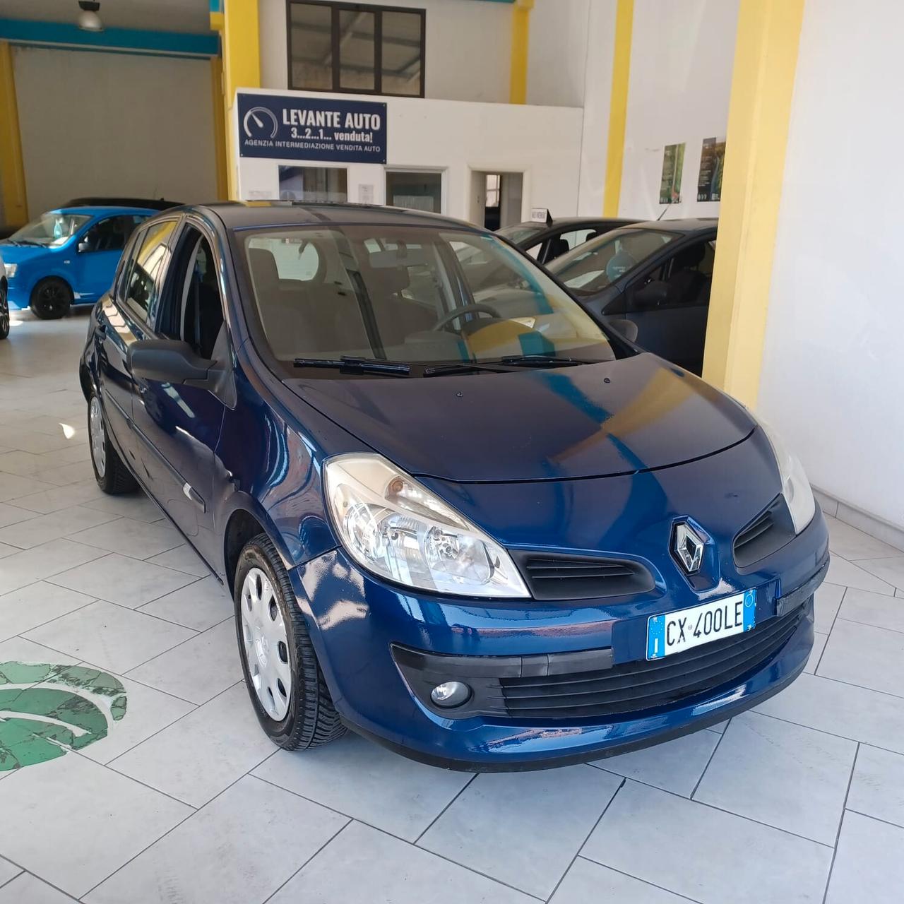 CLIO 1.1 BENZINA PER NEOPATENTATI GARANZIA INCLUSA