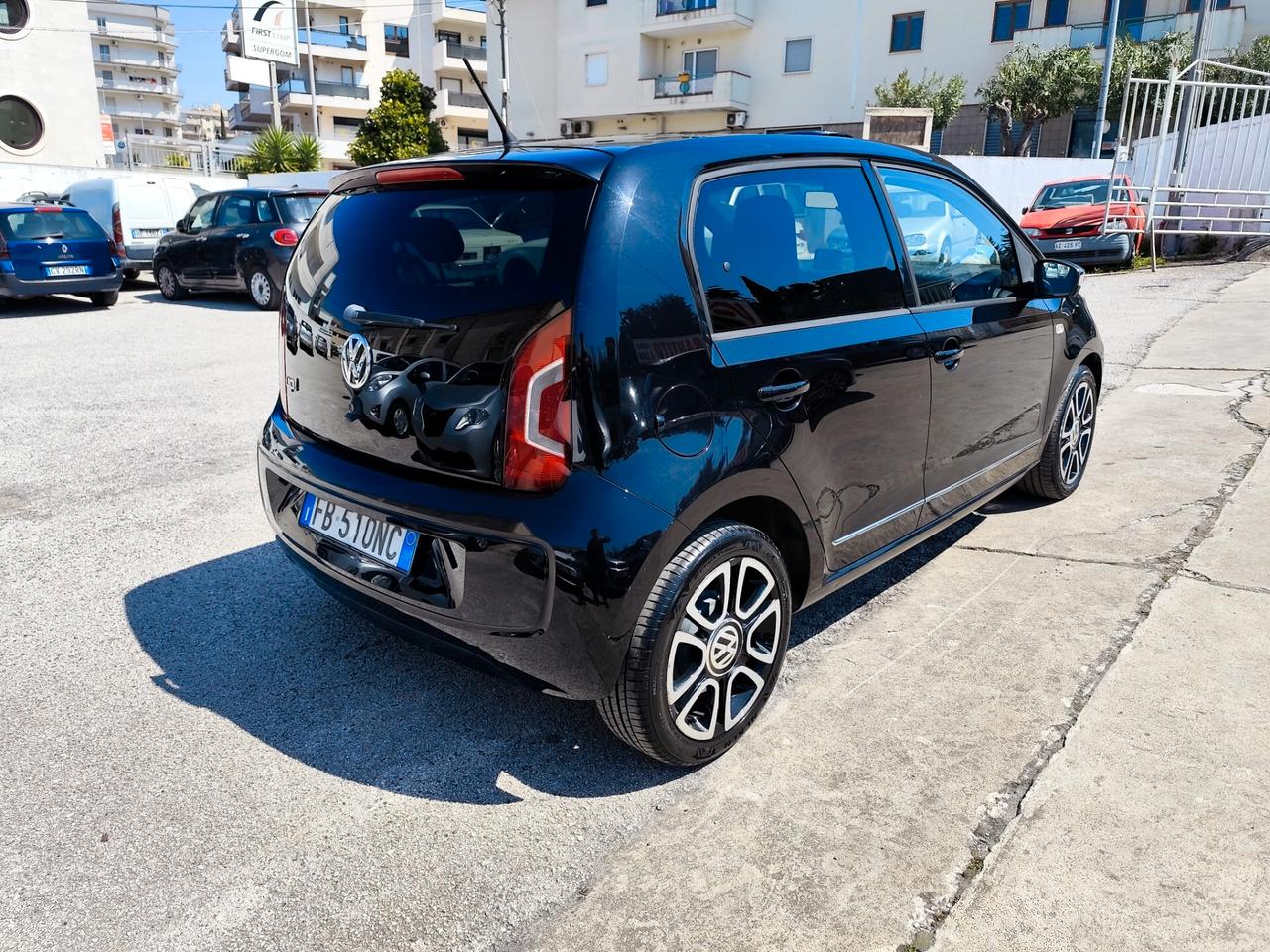 Volkswagen up! 1.0 75 CV 5p. high ASG