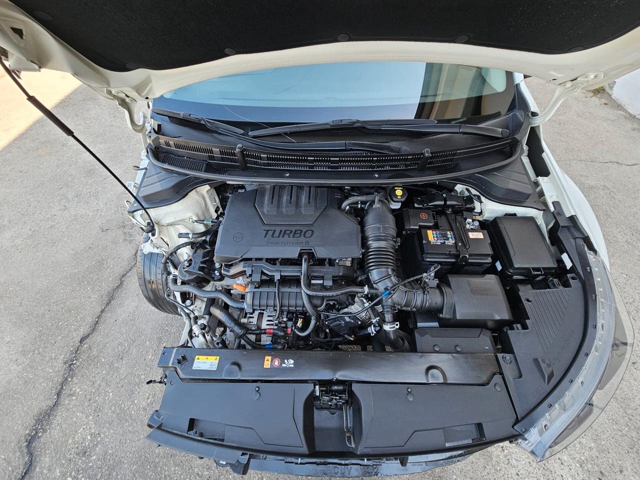 Kia Stonic 1.0 t-gdi mhev 100cv imt START INCIDENTATA