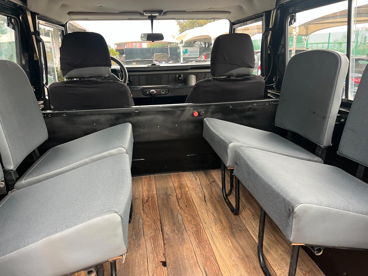 Land Rover Defender 90 BENZINA 6 POSTI