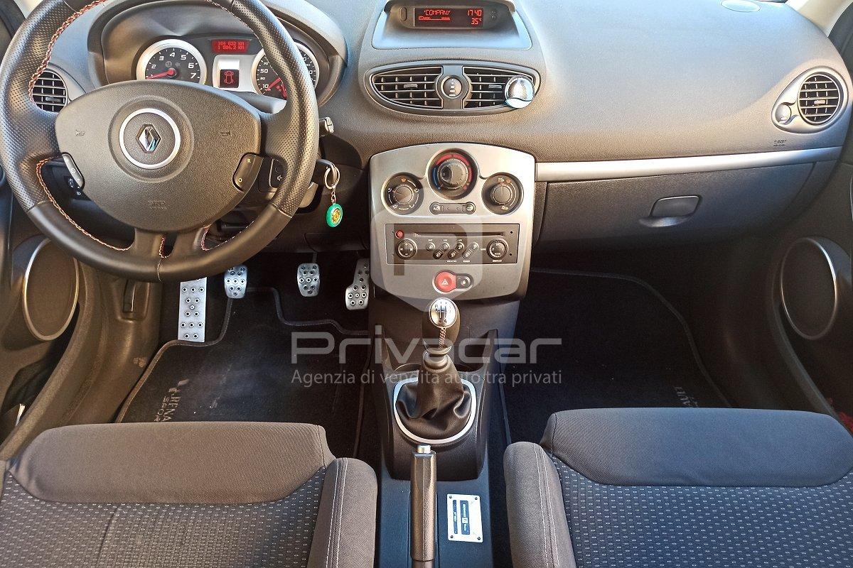 RENAULT Clio 2.0 16V 200CV 3 porte RS F1 Team
