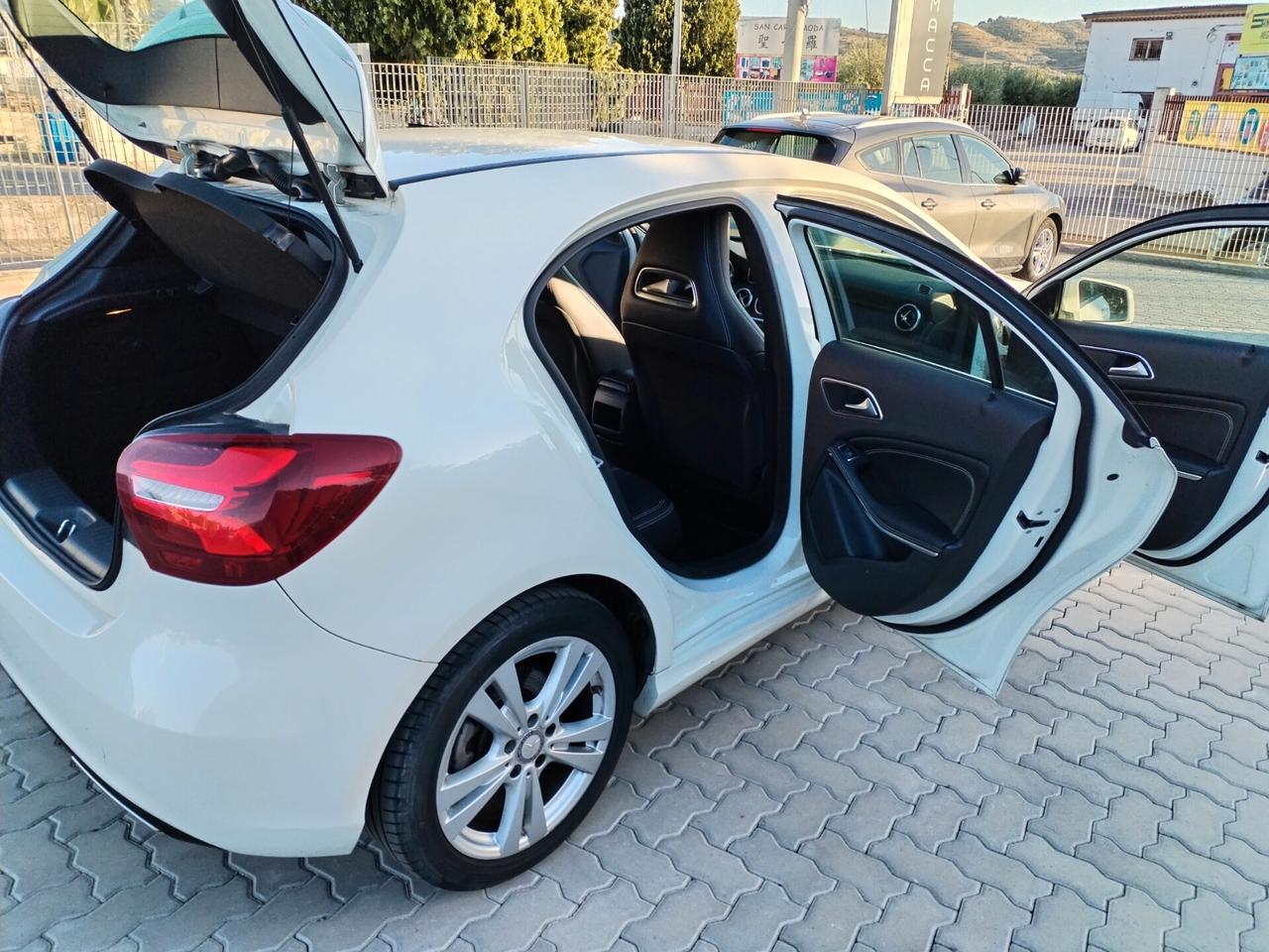 Mercedes-benz A 180 d Sport - 2016