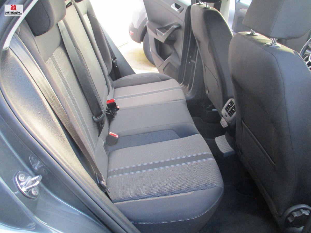 VOLKSWAGEN T-Roc 1.0 TSI BUSINESS 110cv 2021