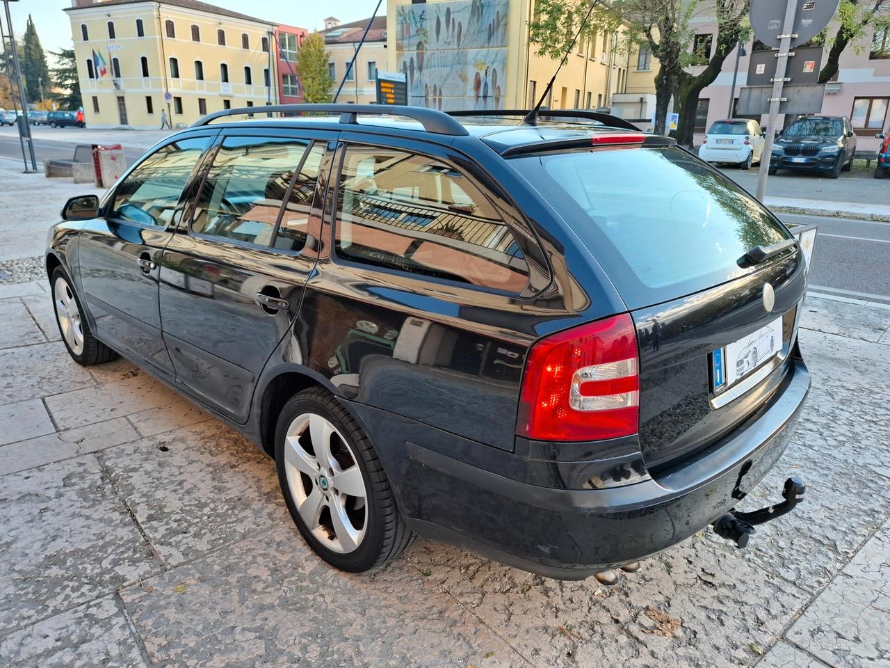 Skoda Octavia 1.9 TDI 105cv Elegance Gancio Traino 2k