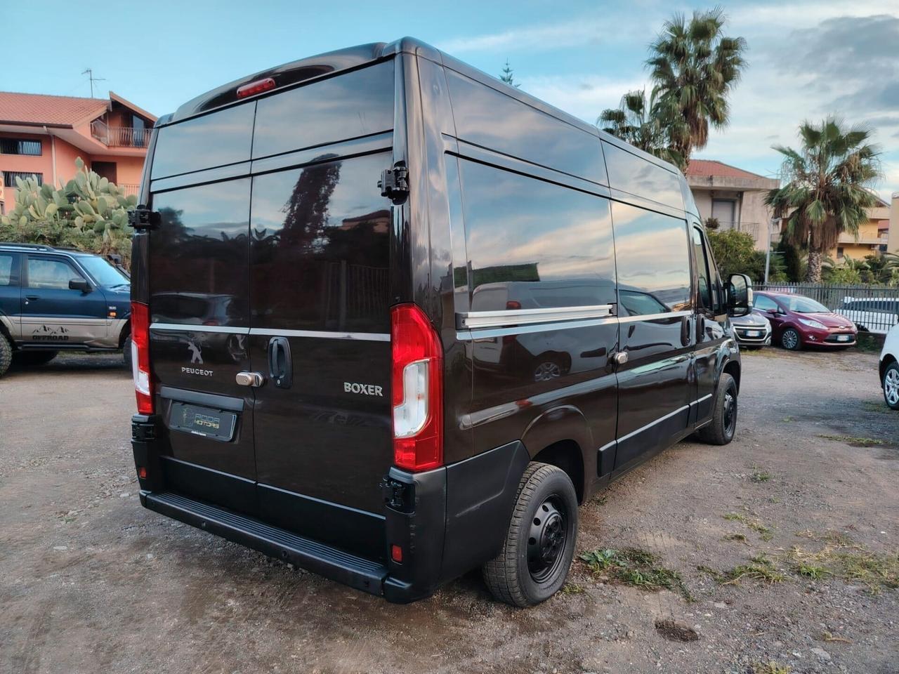 Peugeot Boxer 2.0 BlueHDi 330 L2H2 Pro 130