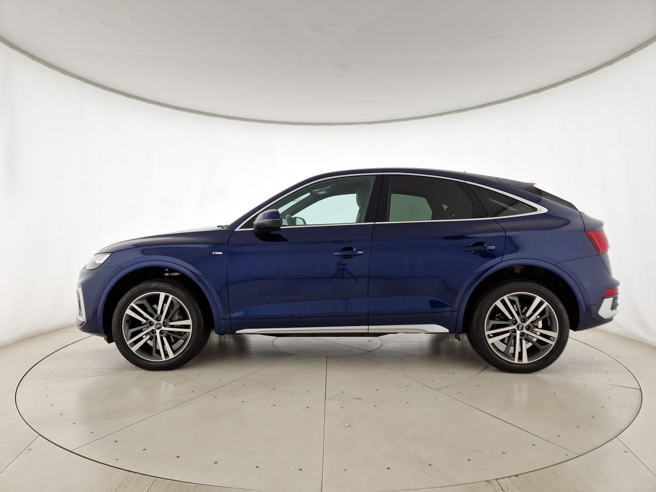 Audi Q5 sportback 40 2.0 tdi mhev 12v s line plus quattro s-tronic