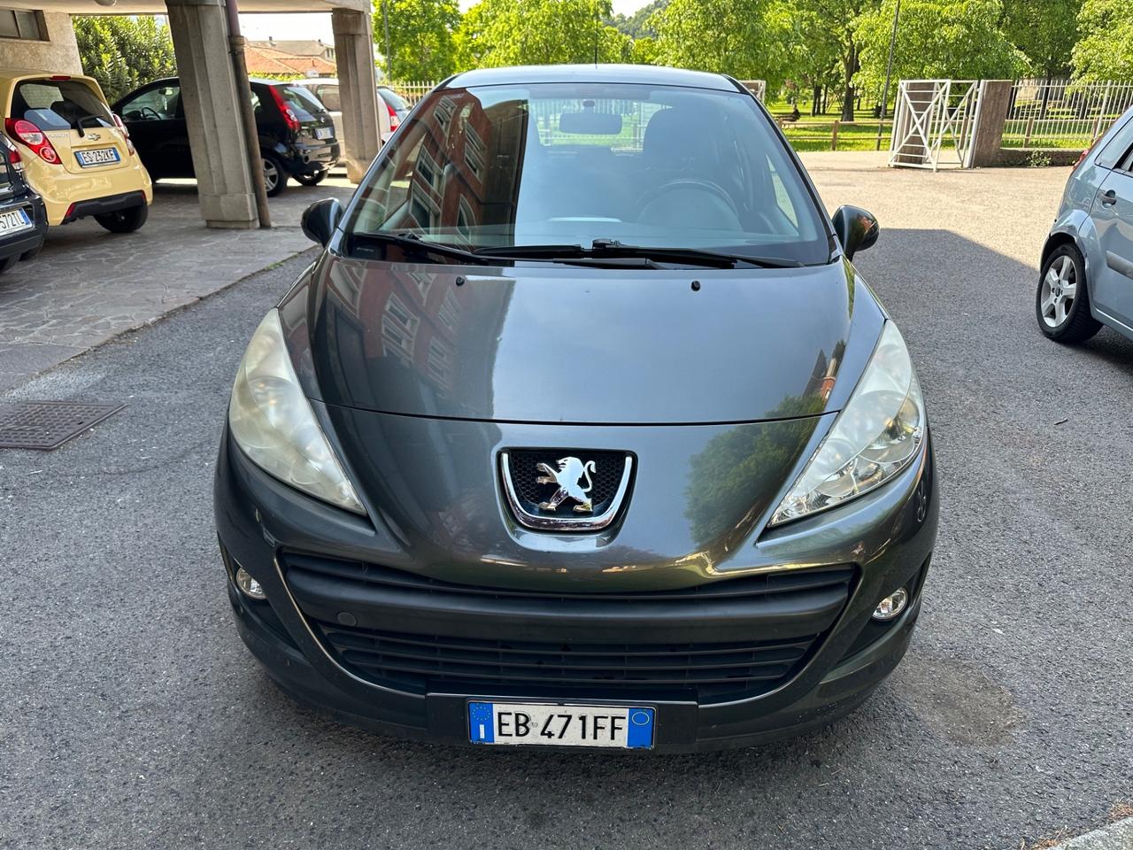Peugeot 207 1.4 8V 75CV 5p. X Line