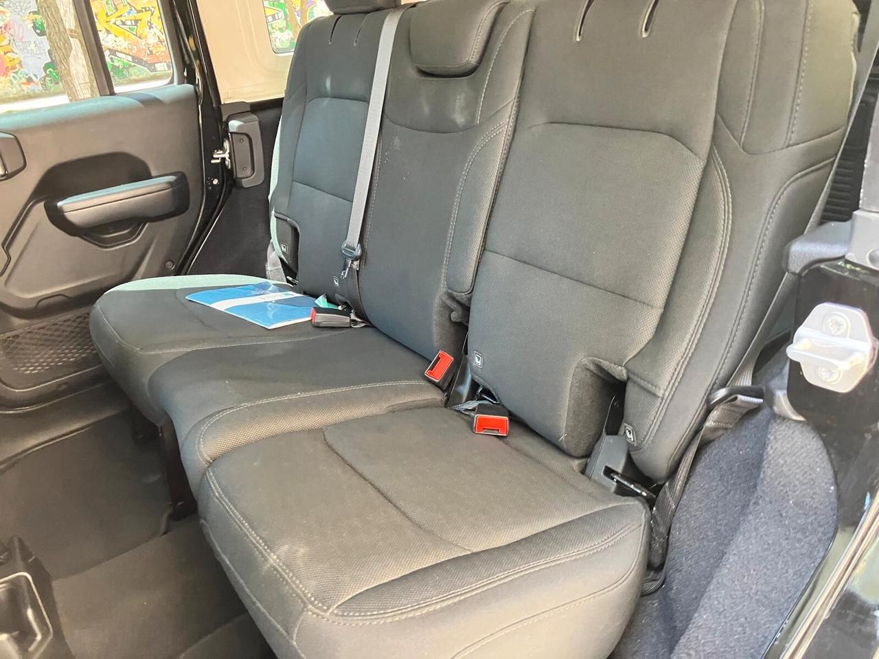 Jeep Wrangler Unlimited 2.2 Mjt II Sahara uff ITA cert