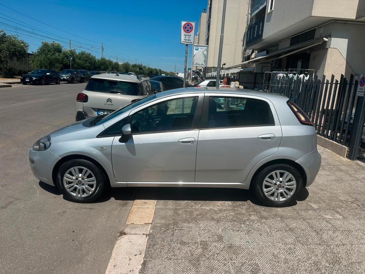Fiat Punto 1.3 MJT II 75 CV 5 porte Lounge