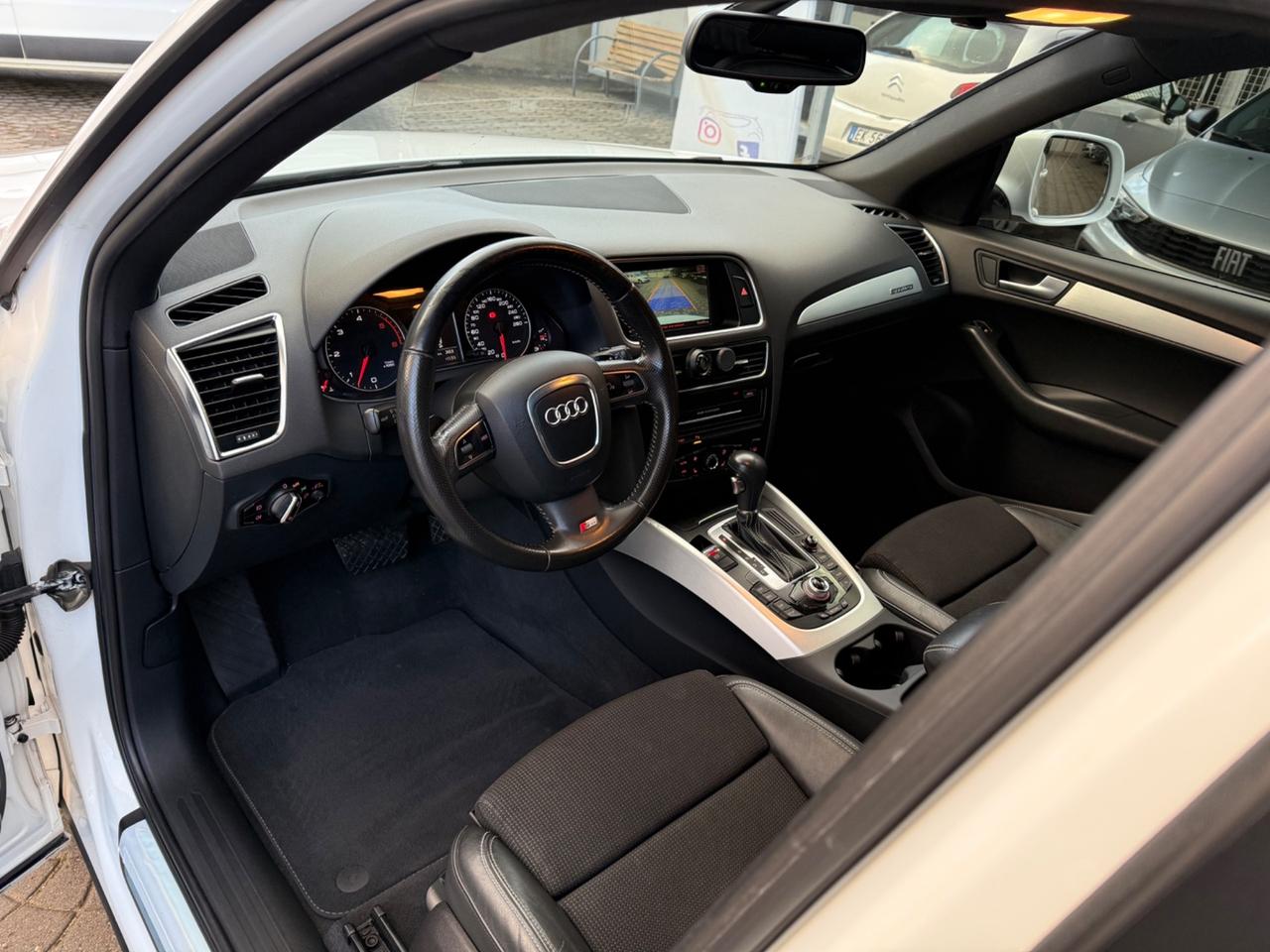 Audi Q5 3.0 V6 TDI S-Line con tetto apribile