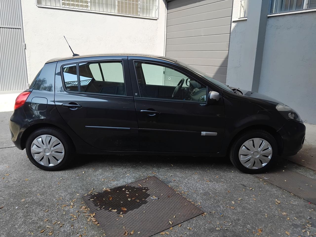 Renault Clio 1.2 gpl garanzia