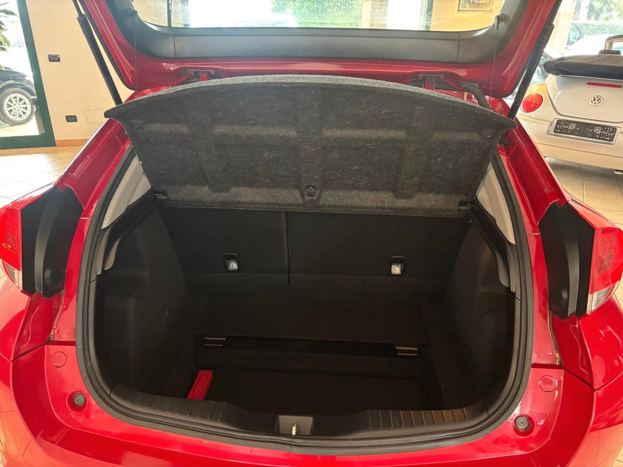 Honda Civic 1.4 i-VTEC Sport