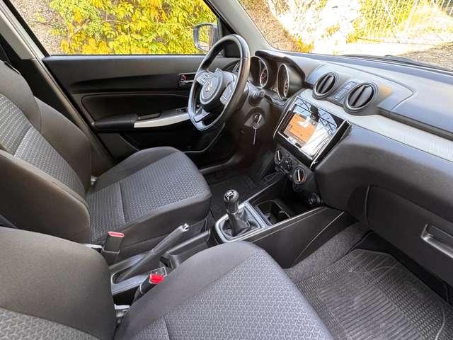 Suzuki Swift 1.2 4wd AllGrip* Navi* AppCar*AndroidAuto*