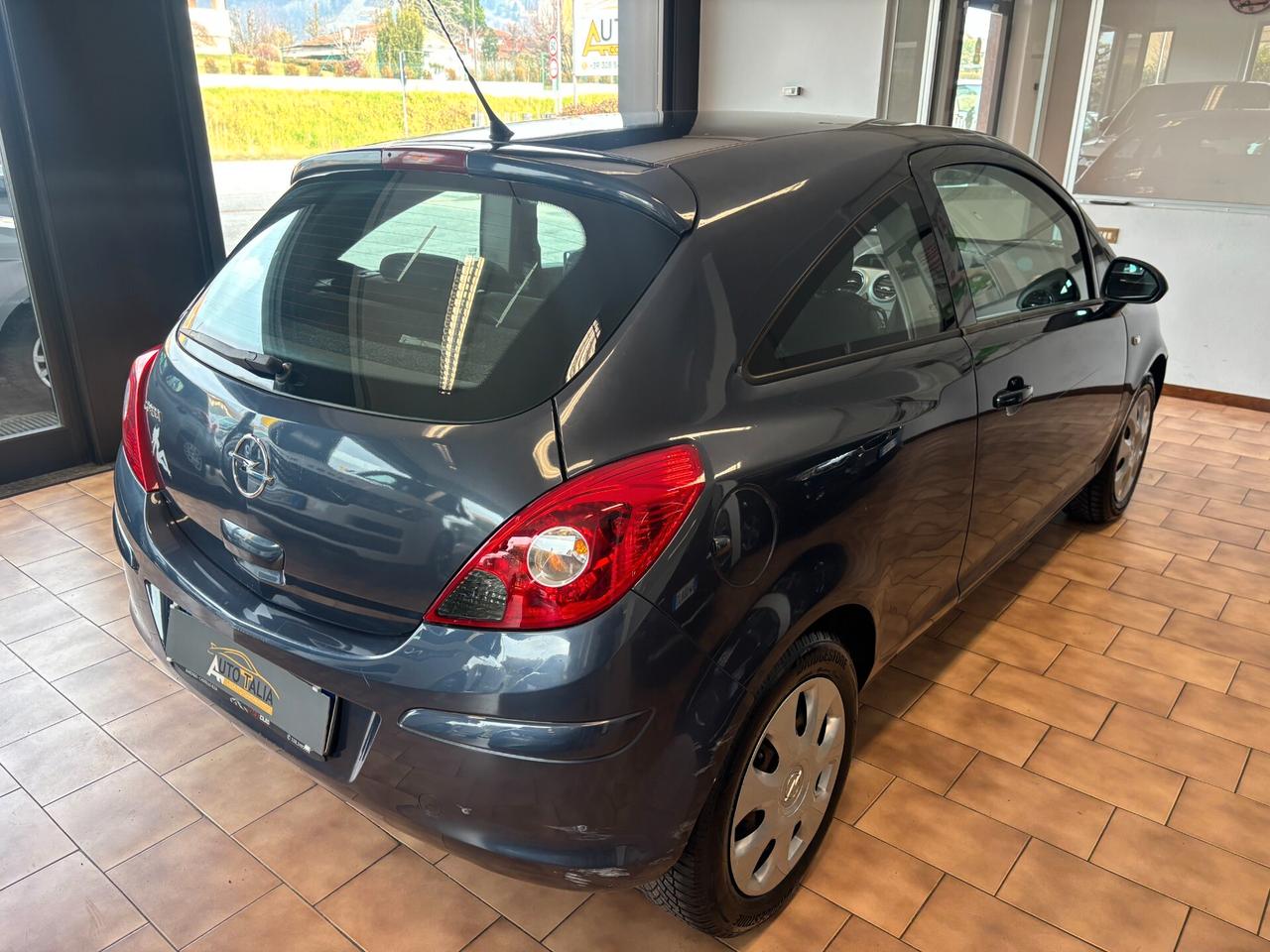 Opel Corsa 3p 1.2 Club*NEOPATENTATI