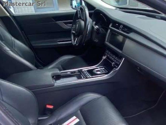 JAGUAR XF XF II Berlina 2.0d i4 Prestige 180cv Auto- FY003SZ