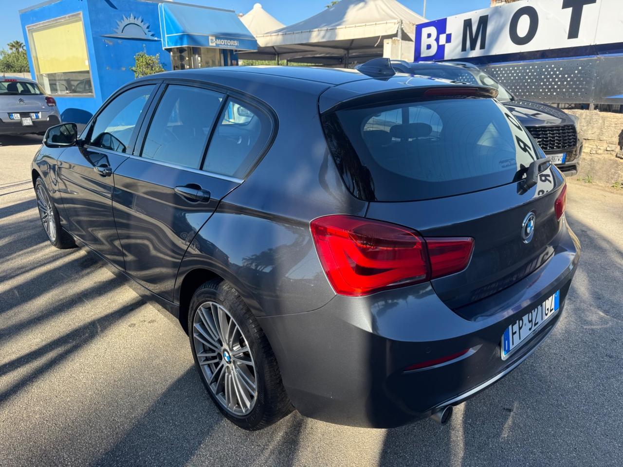 Bmw 116 116d 5p. Urban