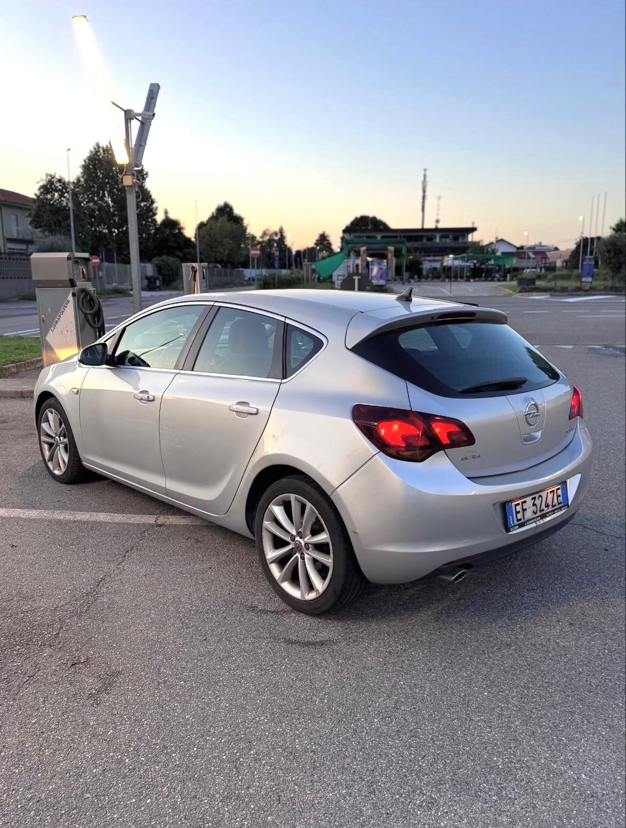 Opel Astra 1.4 Turbo 140CV Sports Tourer aut. Cosmo
