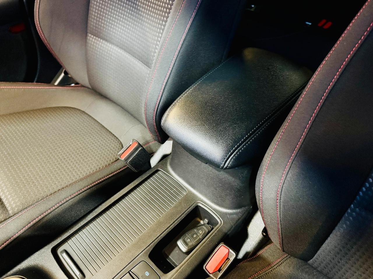 Ford Focus ST-Line 1.5 da 120 CV Navi/Touch/R.Camera