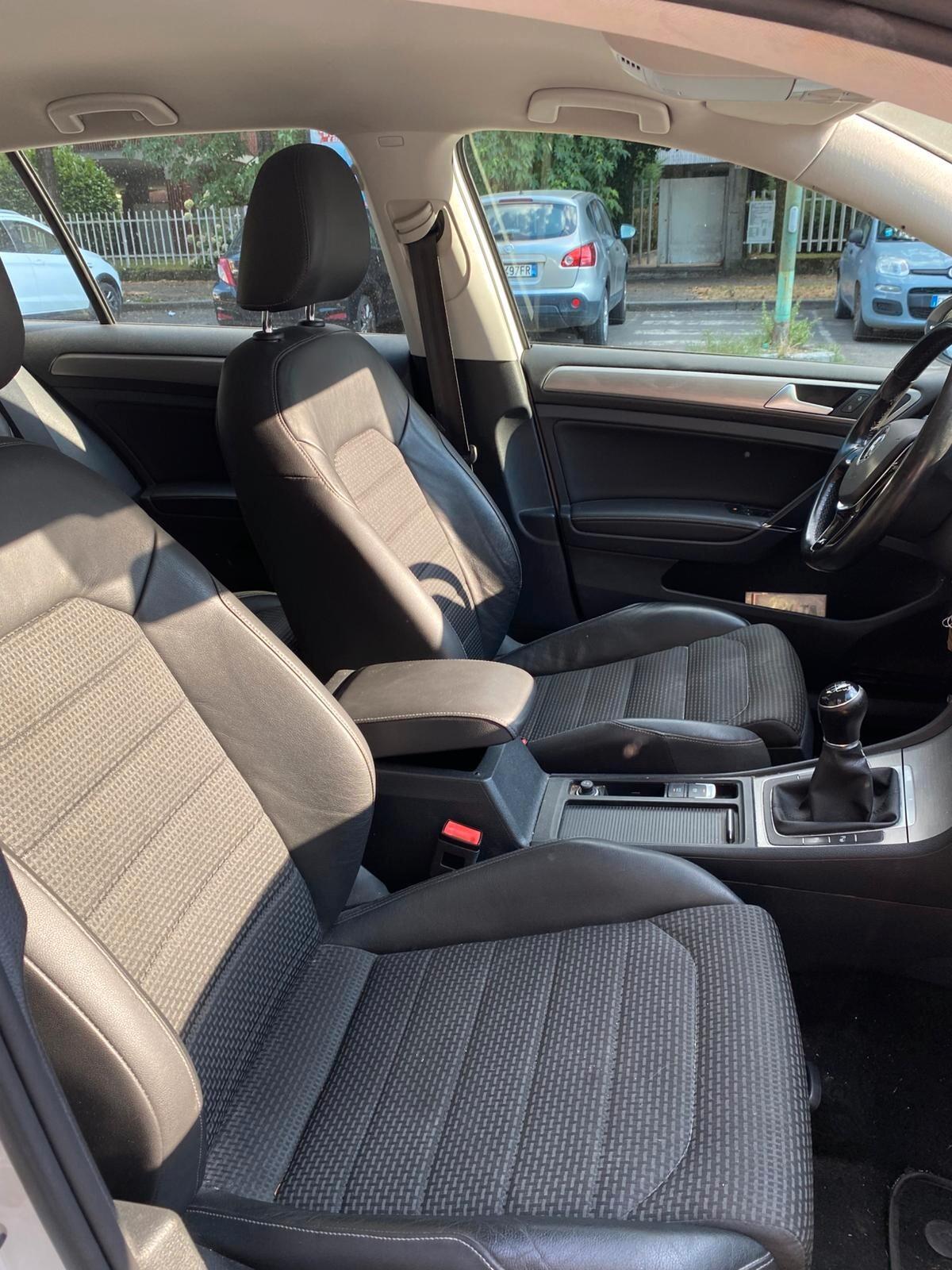 Volkswagen Golf Business 1.6 TDI 5p. Highline BlueMotion Technology