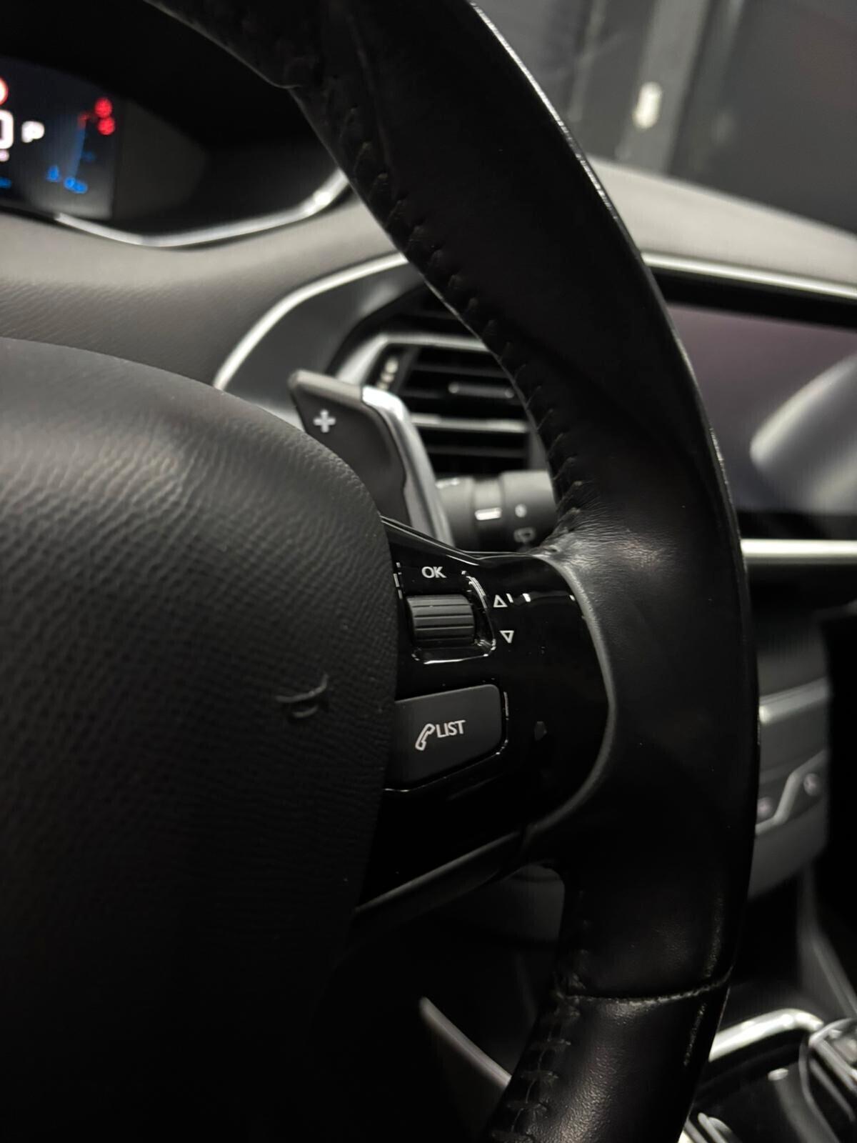 Peugeot 308 BlueHDi 1.5 130 S&S EAT8 Allure