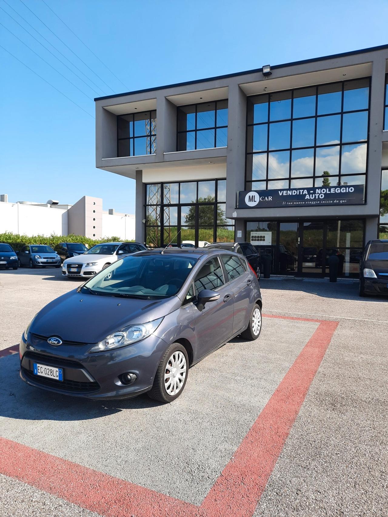Ford Fiesta 1.4 TDCi 5p. Titanium OK NEOPATENTATI