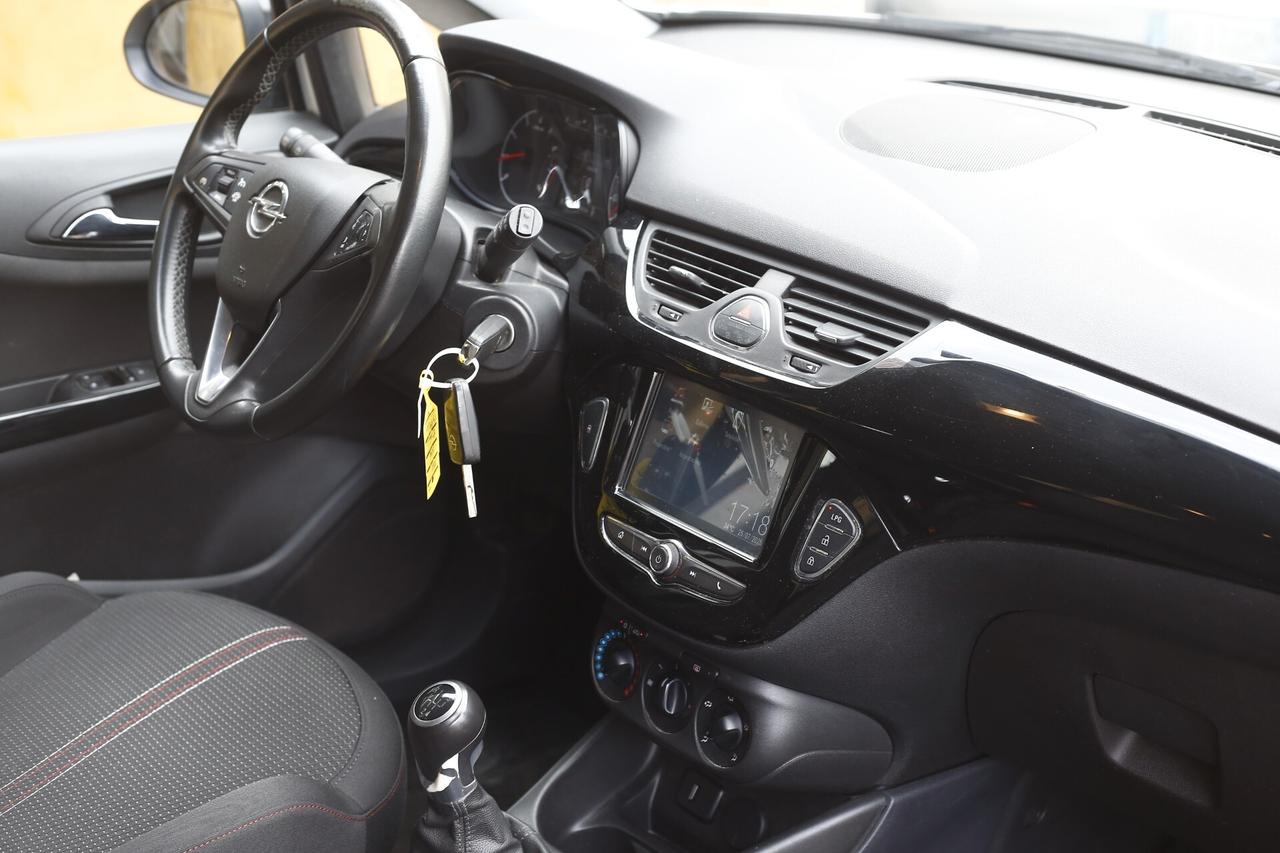 Opel Corsa 1.4 90CV GPL Tech 5 porte Advance