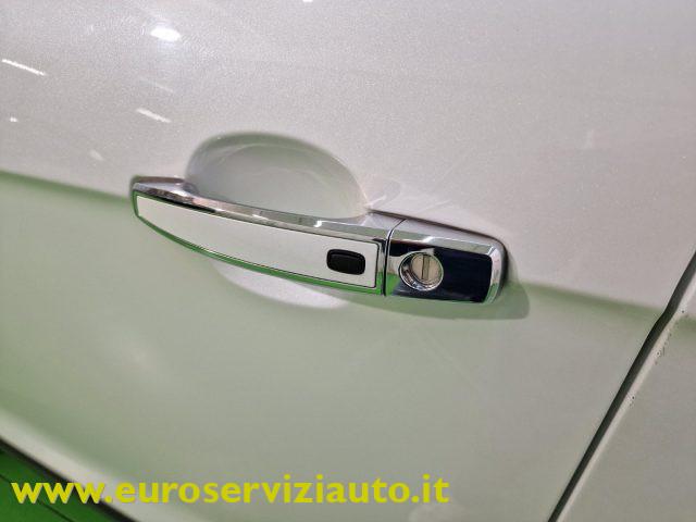 CHEVROLET Captiva 7 Posti 2.2 VCDi 184CV 4WD LTZ