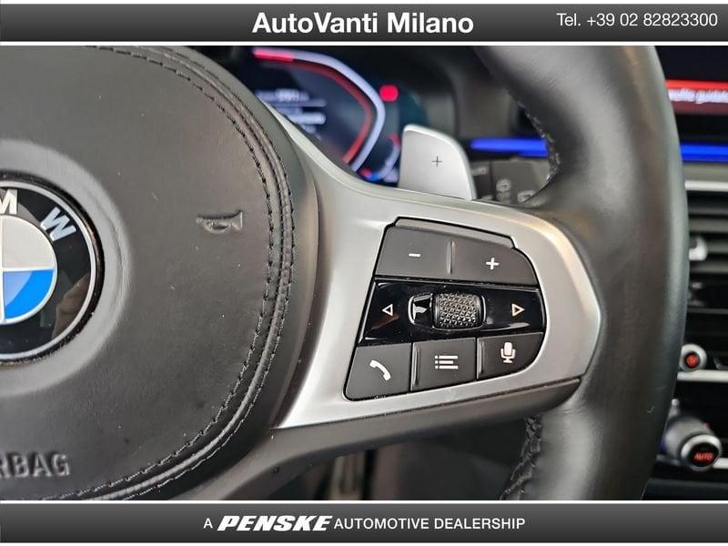 BMW Serie 5 530d Touring mhev 48V xdrive Msport auto