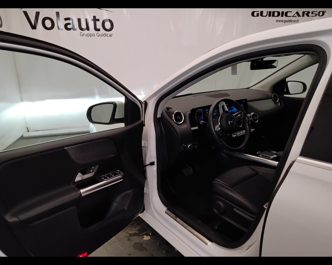 Mercedes-Benz Classe B - W247 2018 - B 180 d Sport Plus auto