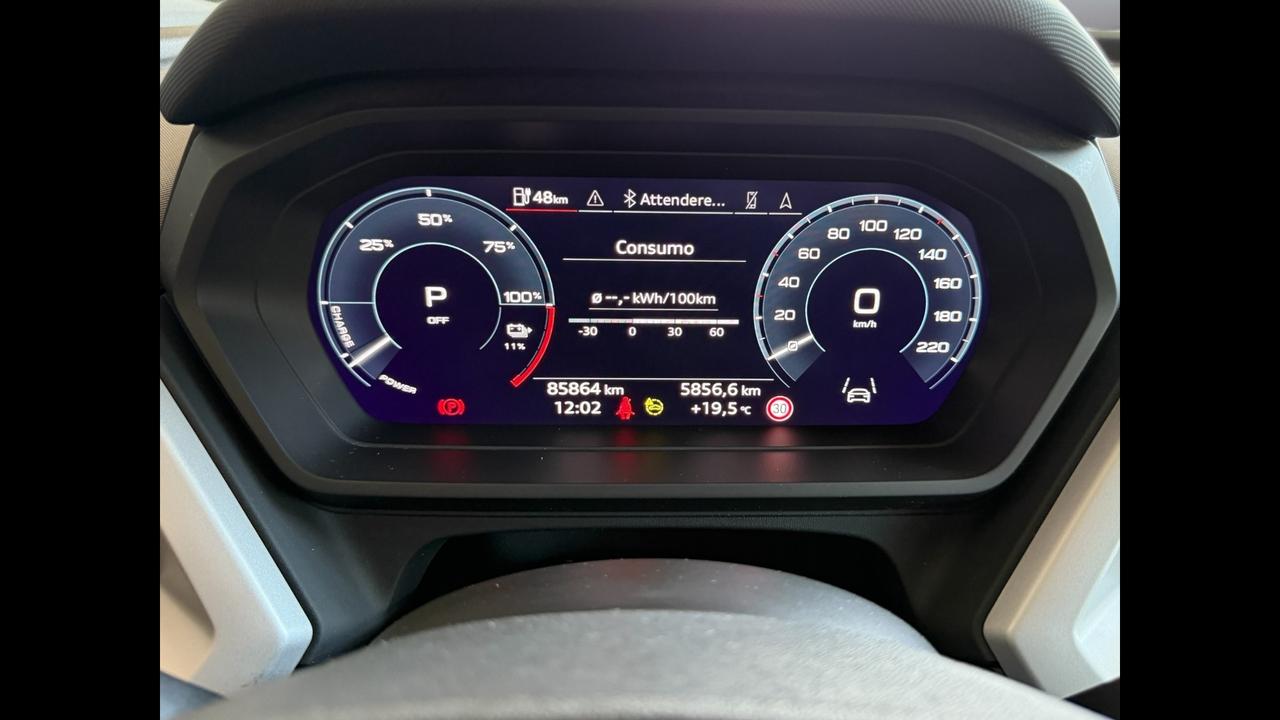 AUDI Q4 e-tron - Q4 Sportback e-tron 40 Business Advanced