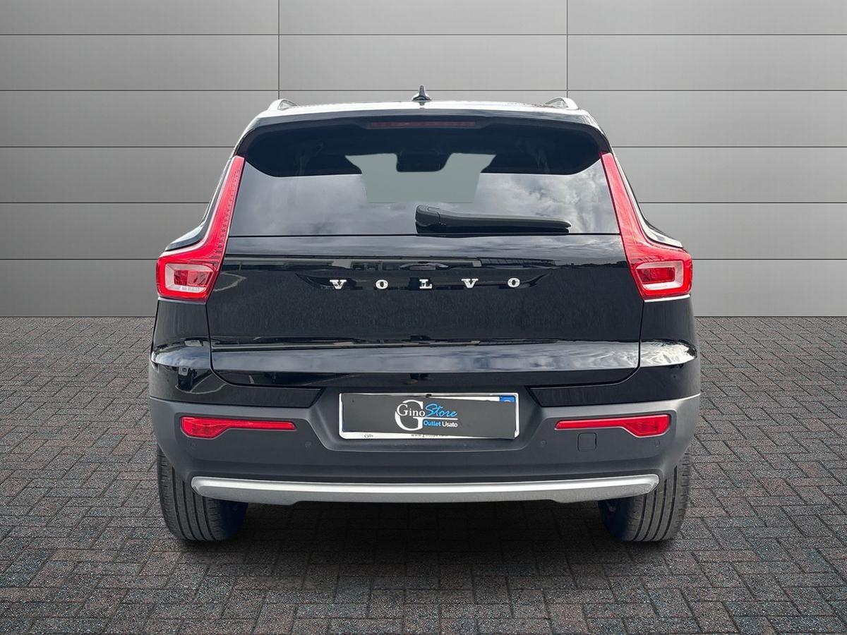 VOLVO XC40 1.5 t2 Momentum auto my21
