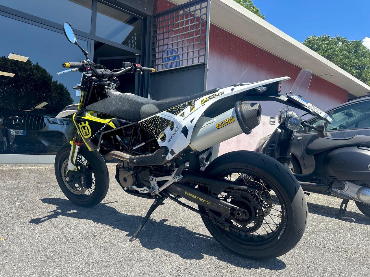 Husqvarna 701 Supermoto ARROW PERFETTE CONDIZIONI PERMUTE E RATE