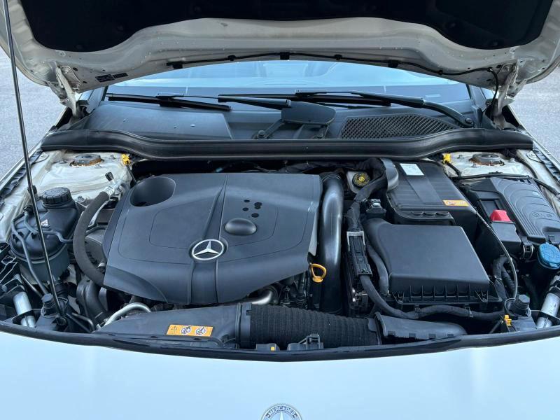 Mercedes CLA Berlina 200 1.8 DIESEL 100 CV cdi Premium