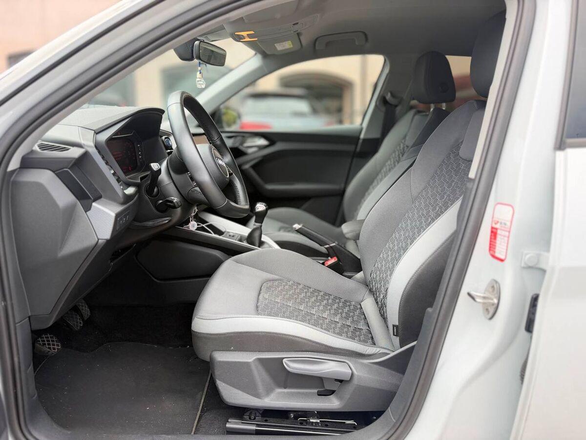 Audi A1 30 1.0 tfsi S line edition 116cv