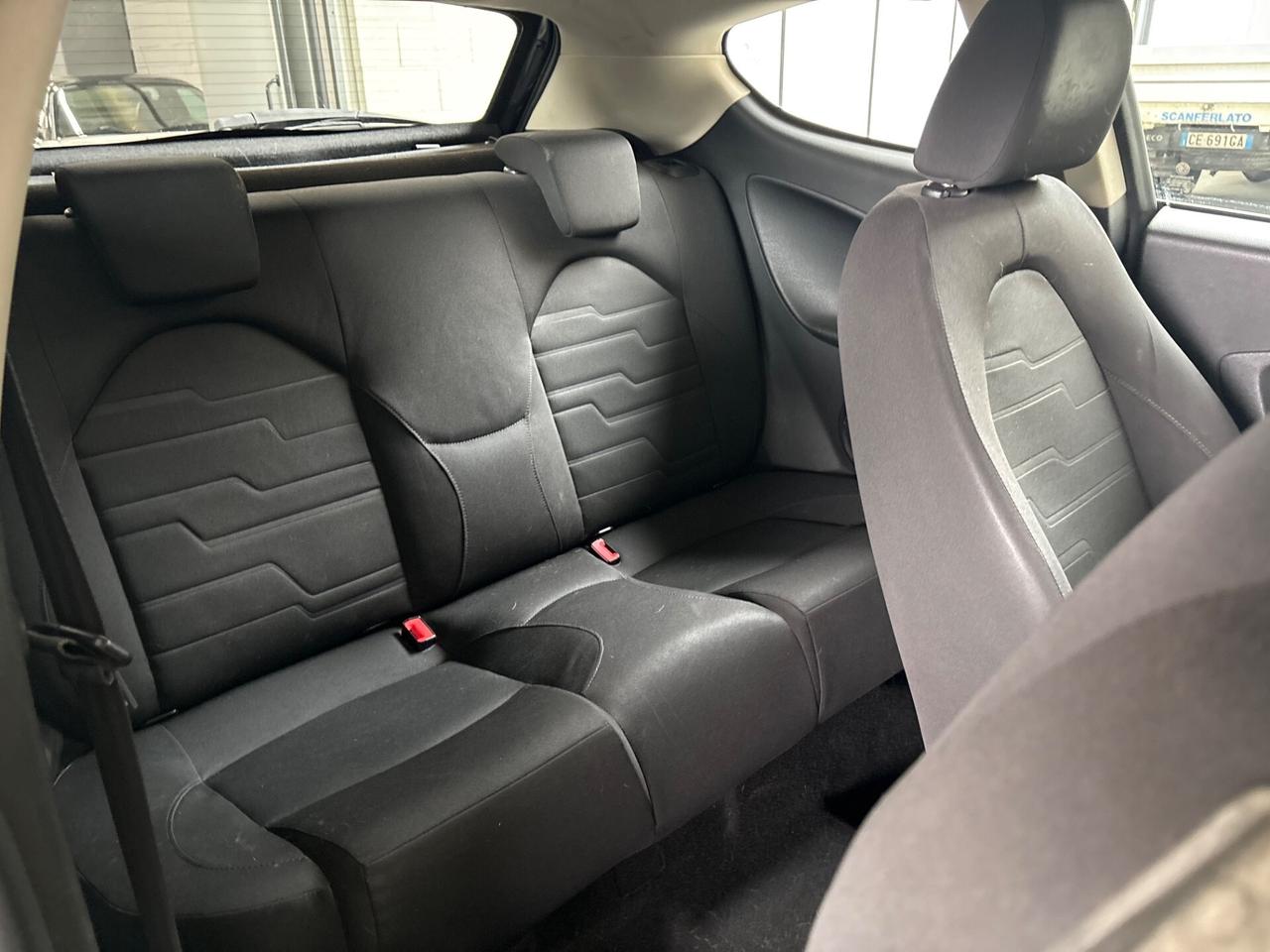 Alfa Romeo MiTo 1.3 JTDm-2 S&S Distinctive Sport Pack