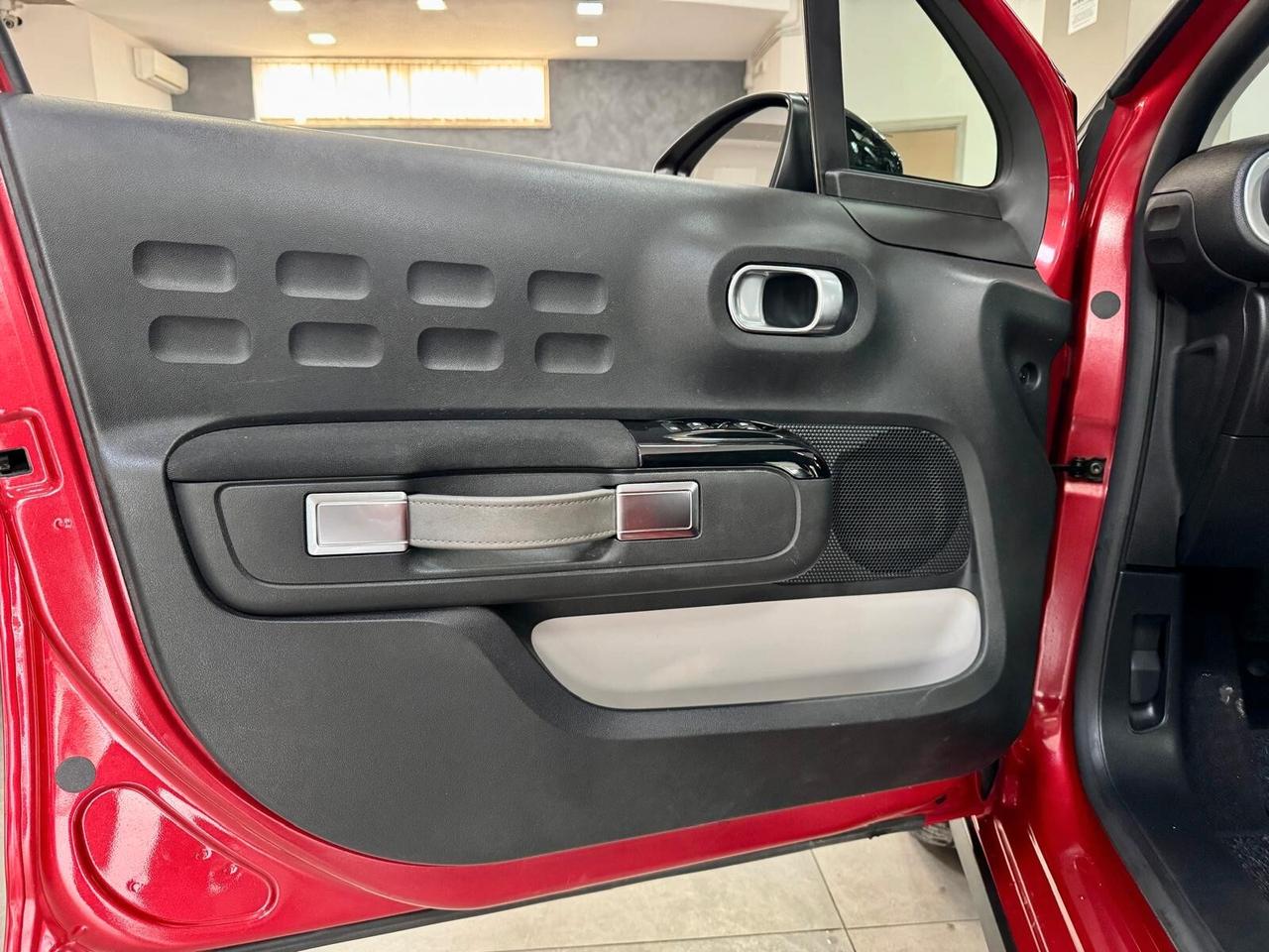 Citroen C3 1.5 BlueHDi 100cv Shine 08/2022