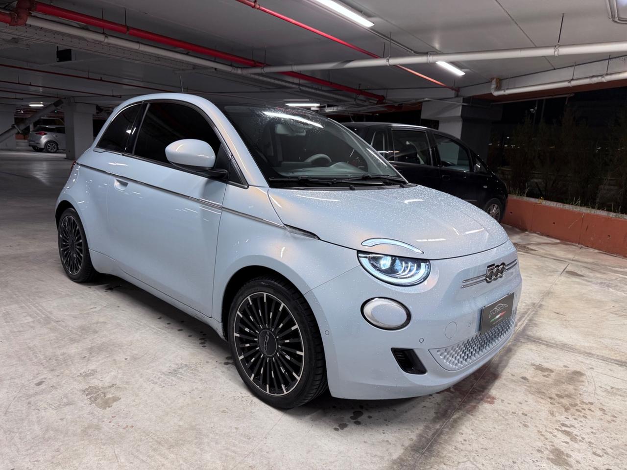 Fiat 500 500e 42 kWh La Prima - AUTO FULL