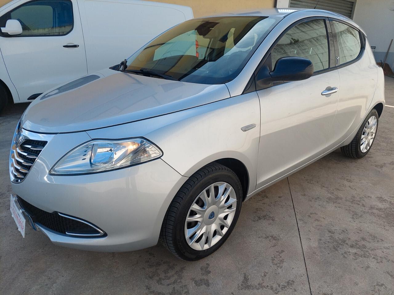 Lancia Ypsilon 1.3 MJT 16V 95 CV 5 porte S&S Gold