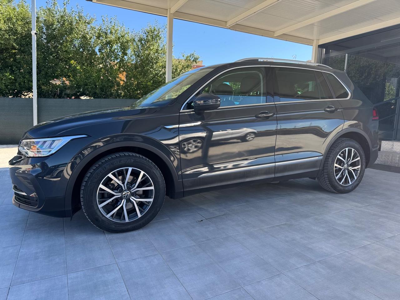 Volkswagen Tiguan 2.0 TDI 150 CV SCR DSG Elegance