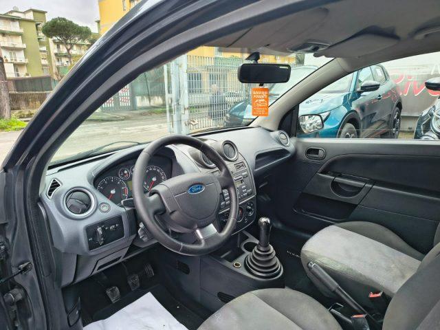 FORD Fiesta 1.2 16V 3p. Clever