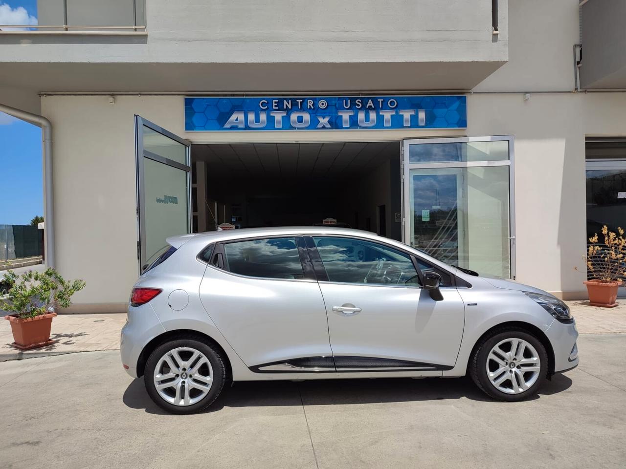 Renault Clio TCe 12V 90CV Start&Stop 5 porte Energy Duel2