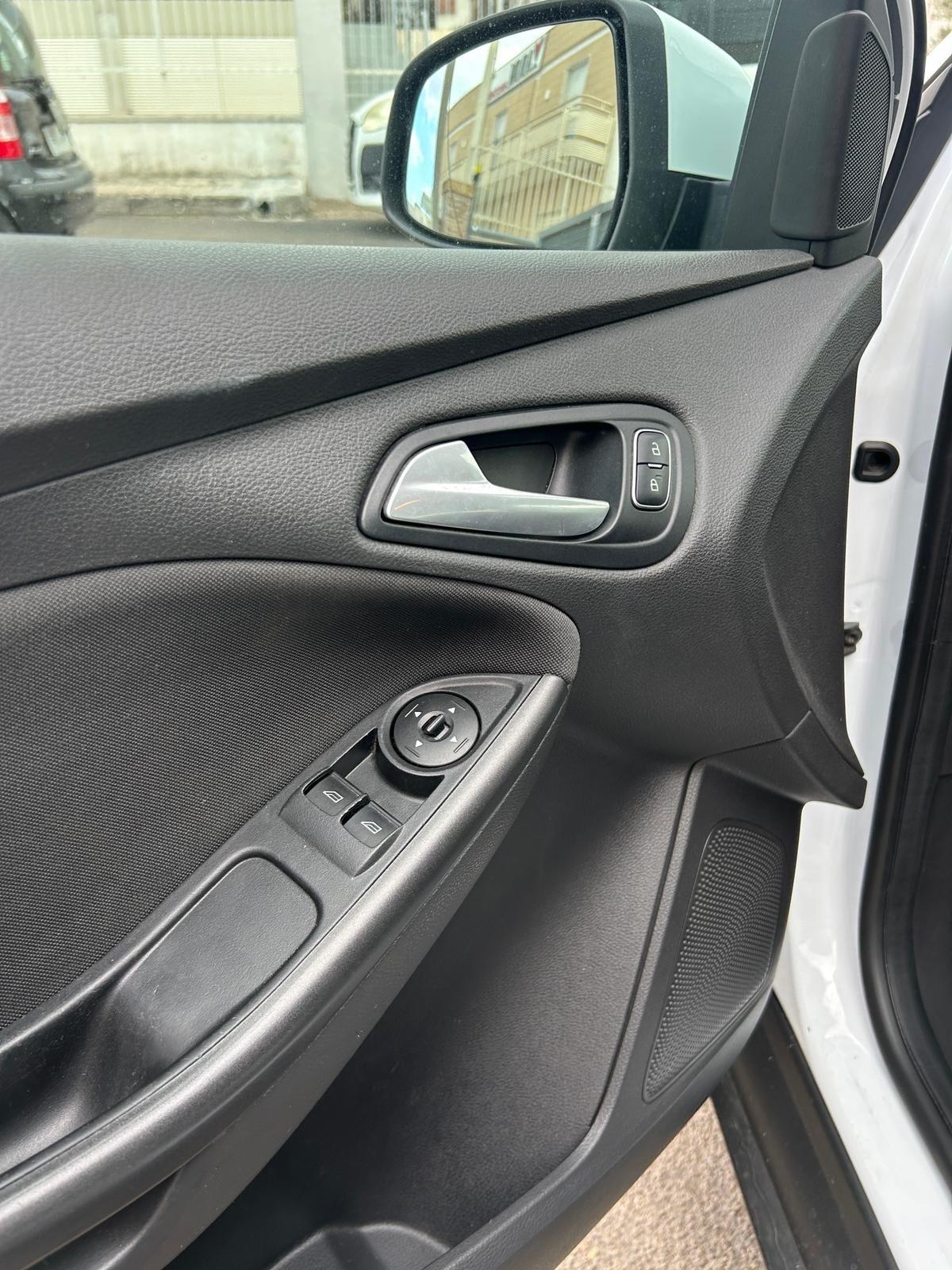 Ford Focus 1.5 TDCi 95 CV SW Plus-2015