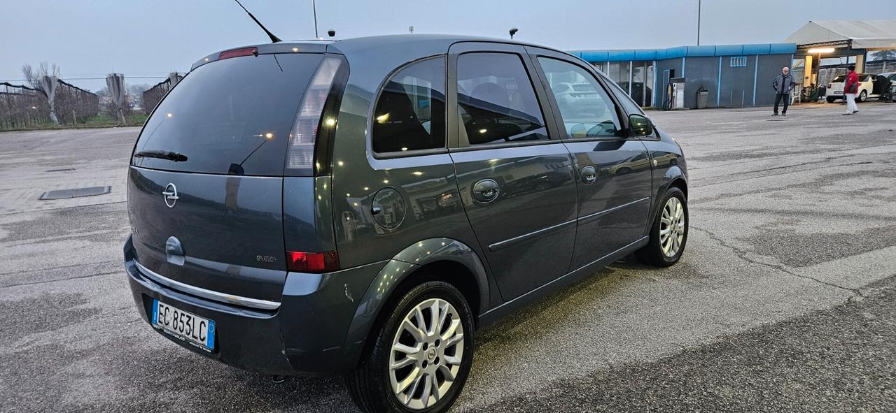 Opel Meriva 1.4 16V GPL-TECH Club