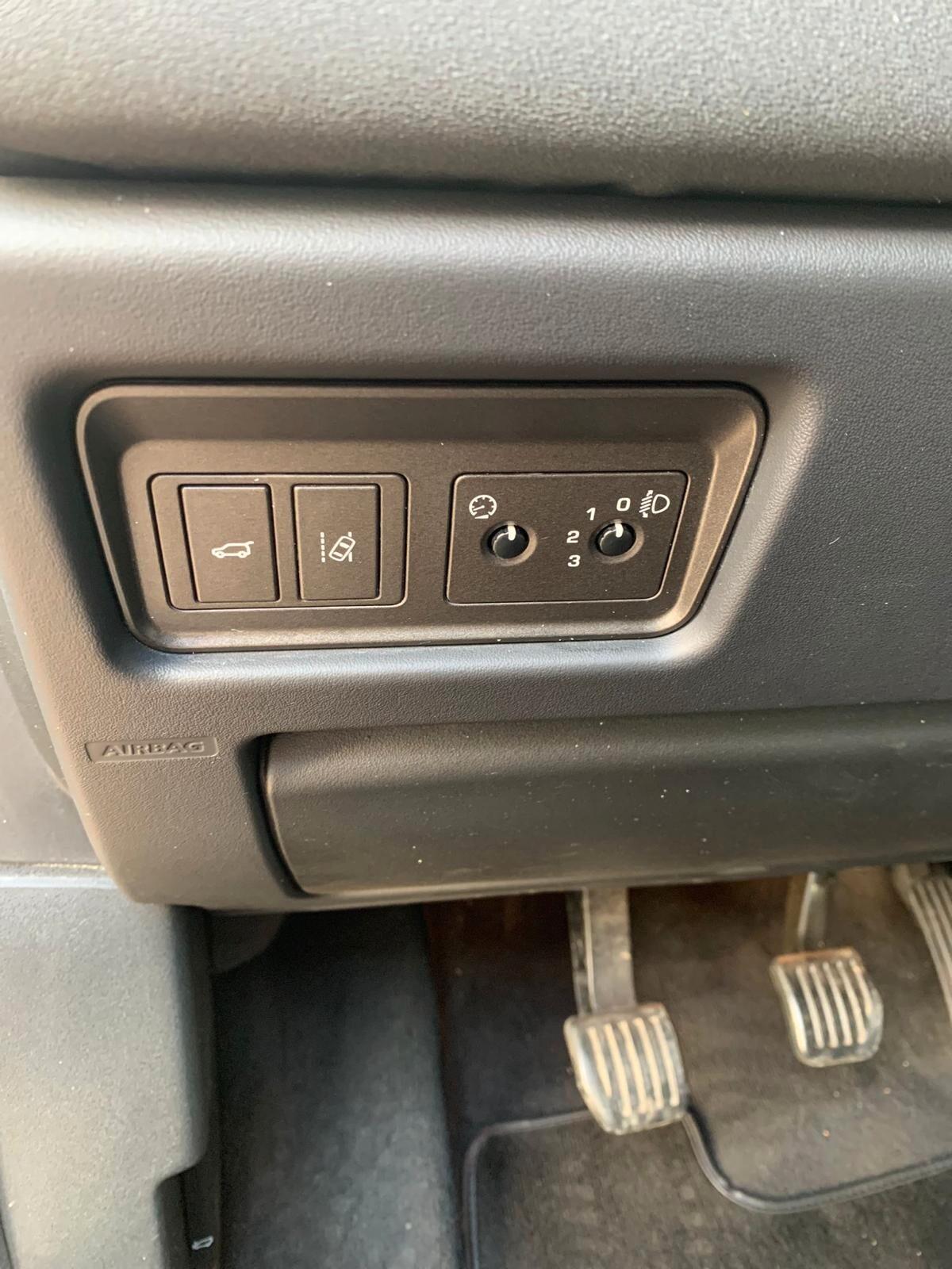 Land Rover Range Evoque 2.0 eD4 5p. Pure