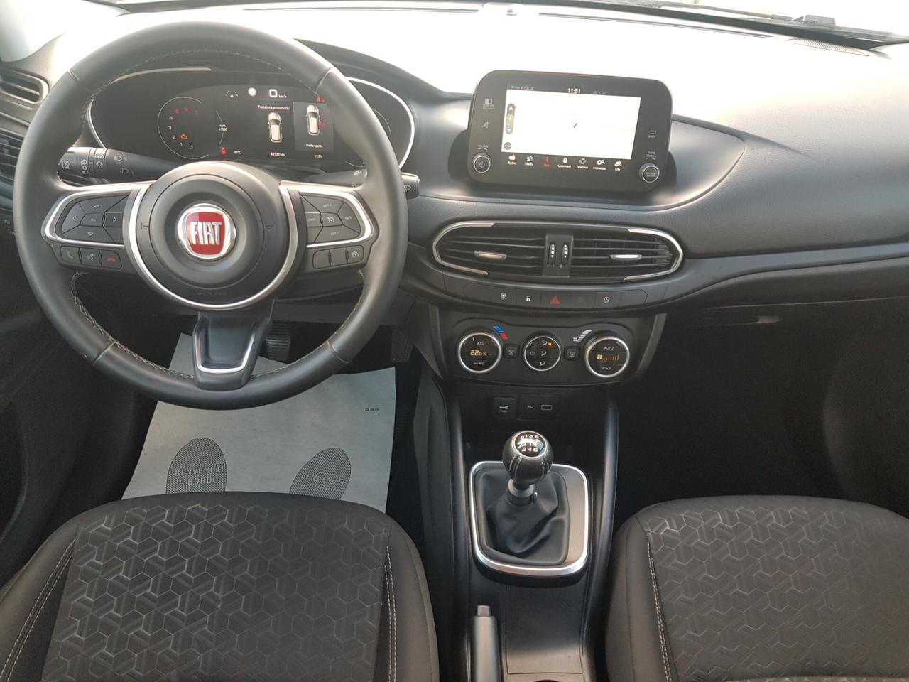 Fiat Tipo Cross 1.6 Mjt 130cv Navy Led Cruise Sensori