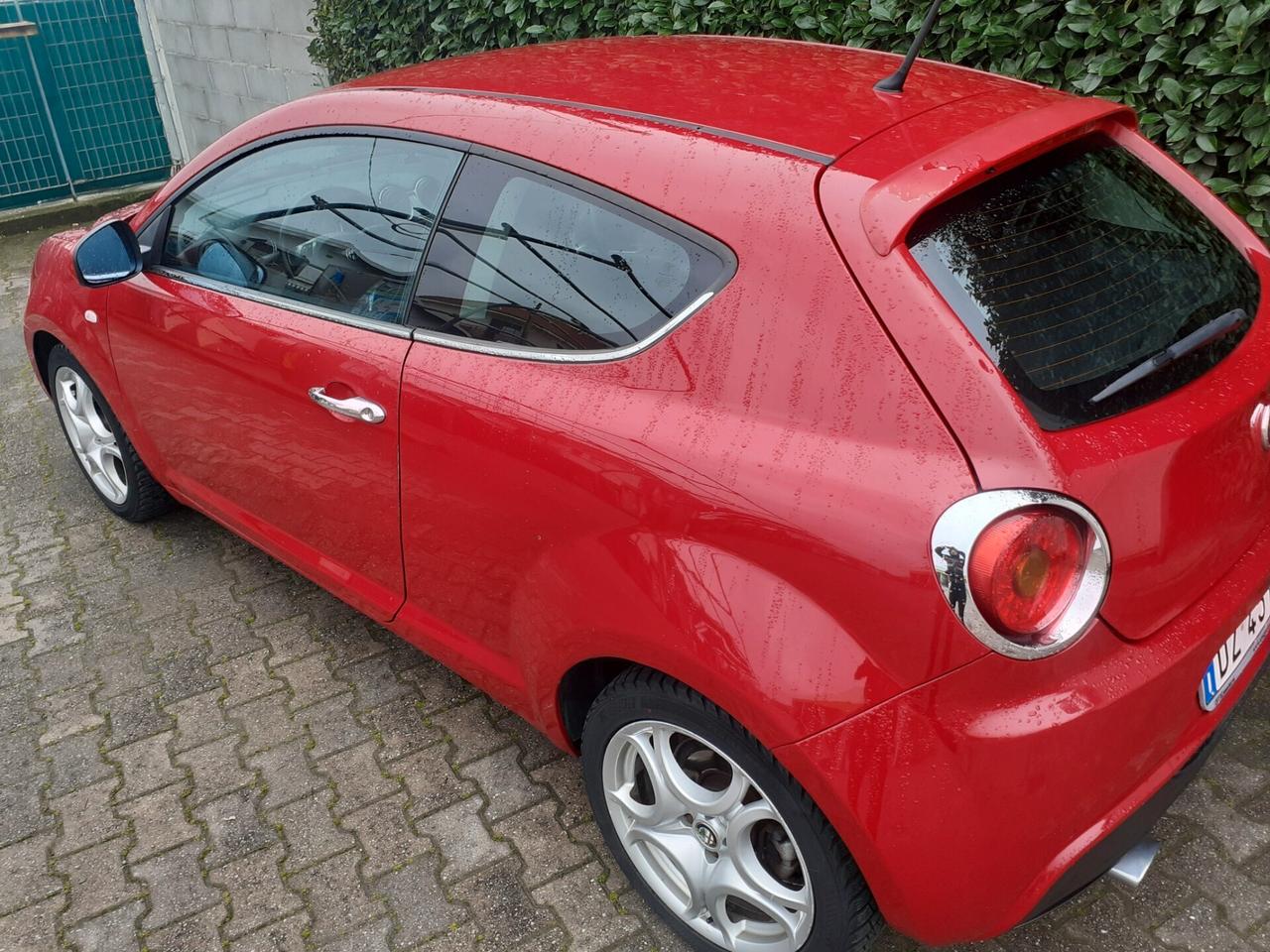 Alfa Romeo MiTo 1.4 105 CV Distinctive Premium Pack
