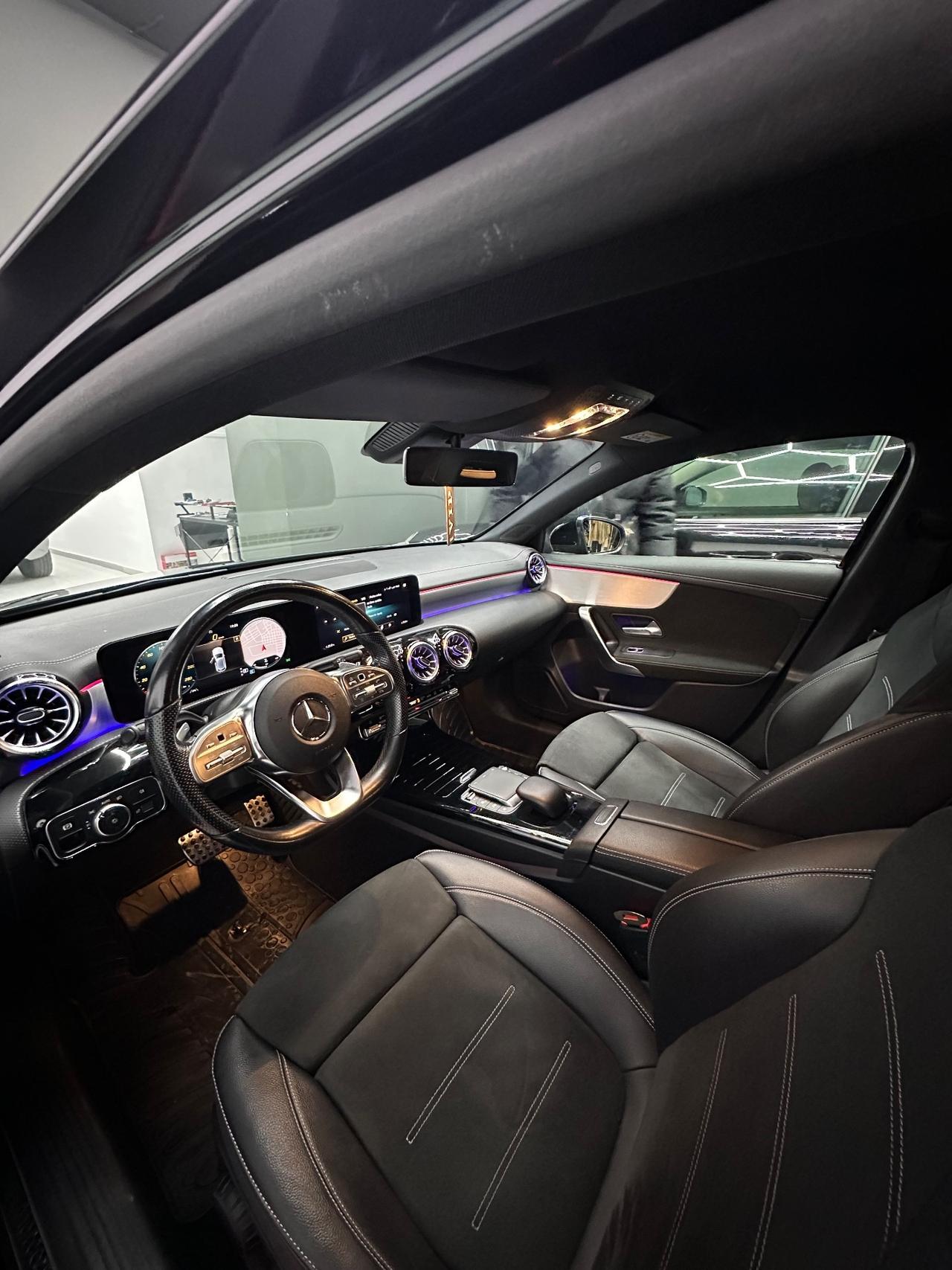 Mercedes-benz A 180 d Premium