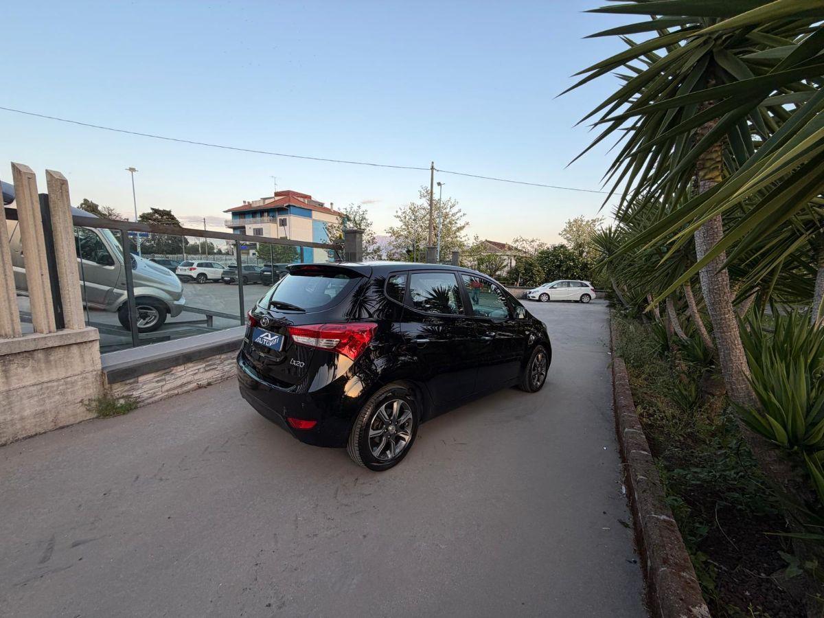 HYUNDAI - iX20 - 1.4 CRDI 90 CV Comfort