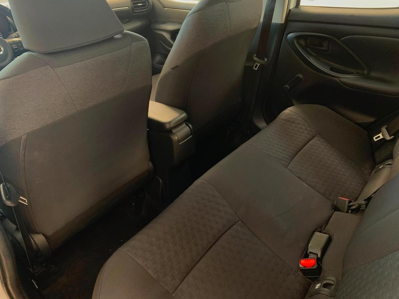 Toyota Yaris 1.5 Hybrid 5p. Business *IVA DEDUCIBILE*